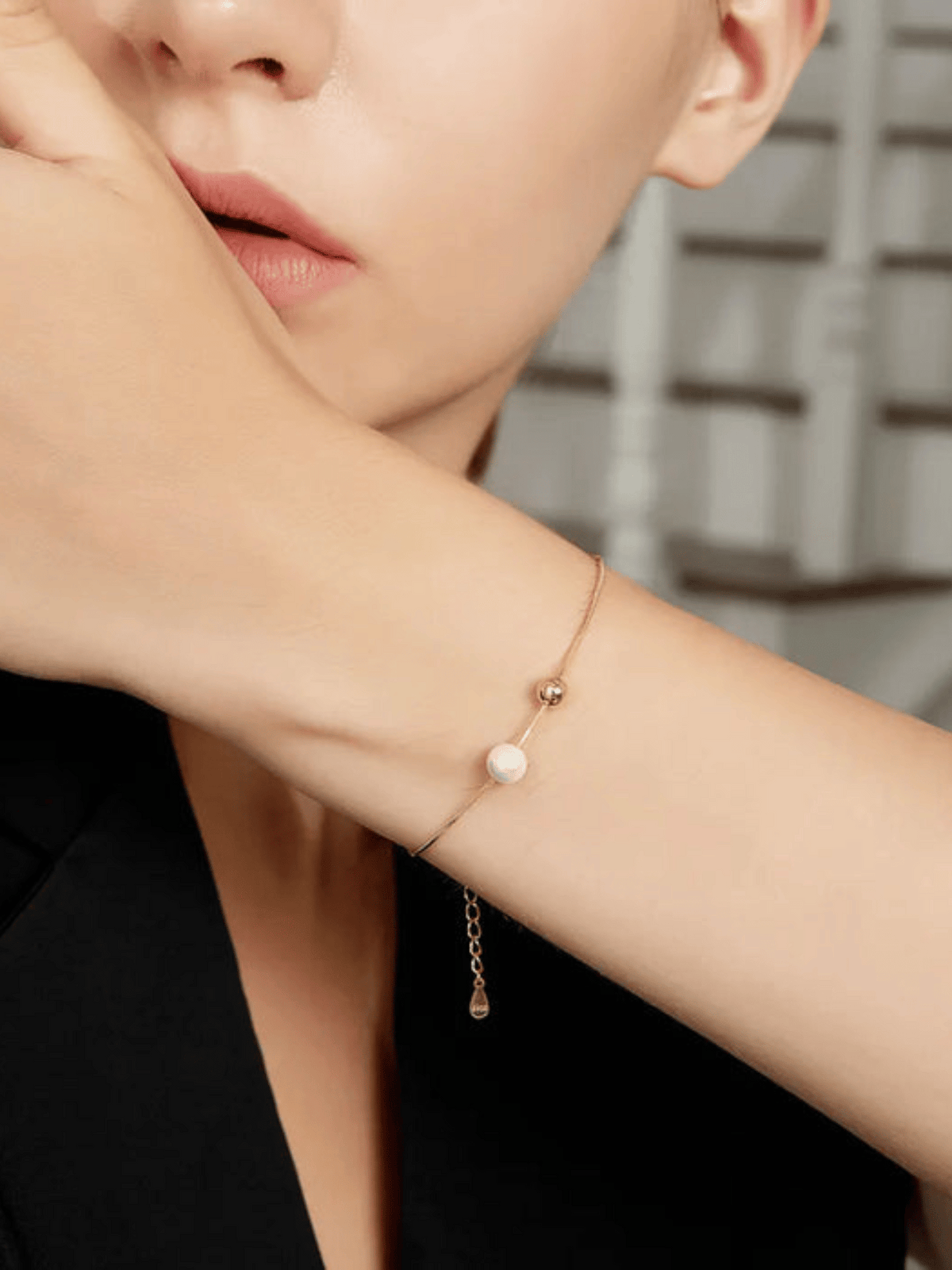 Minimal Pearl Bracelet