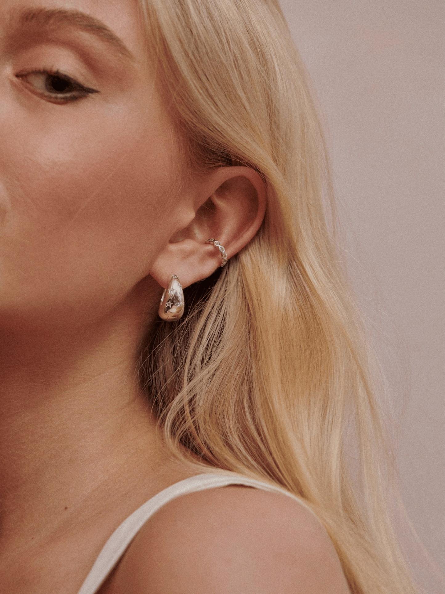 Round Zircon Ear Cuff